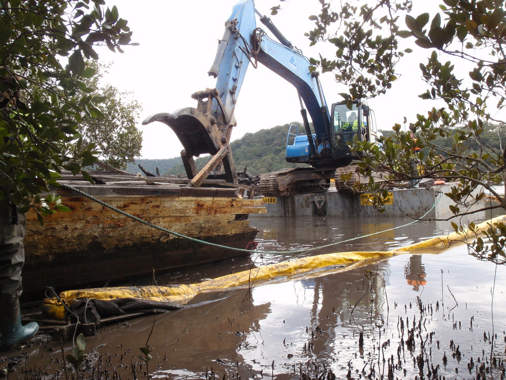 Removing the Derelict Boat MV. Surprise from the Sandbrook Inlet, Hawkesbury River