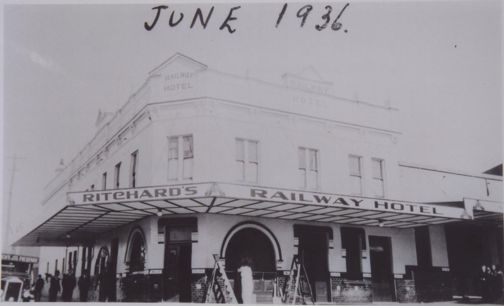 Ritchard's Railway Hotel
