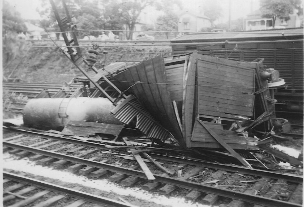 Hornsby Derailment 1950