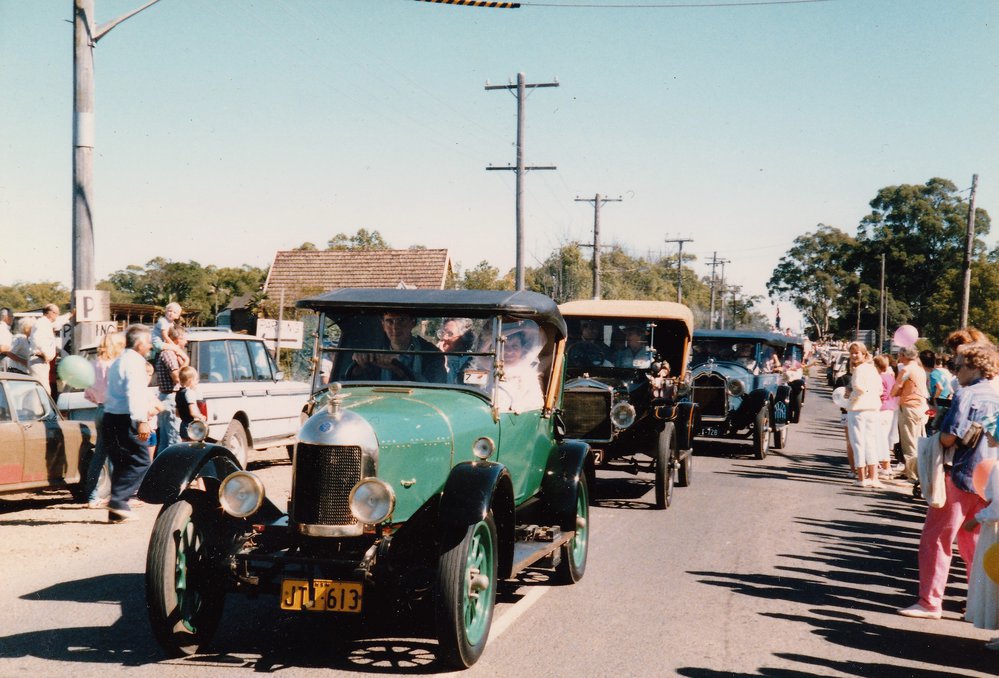 Galston Centenary - Vintage car parade 1986