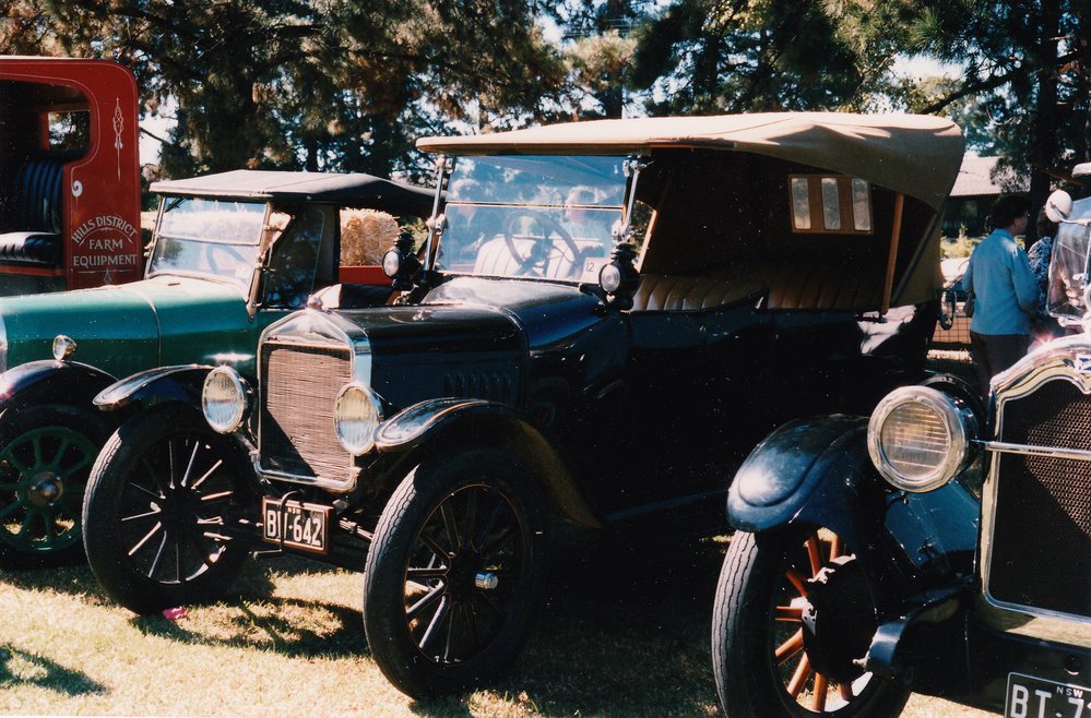 Galston Centenary Celebration - Vintage car display 1986