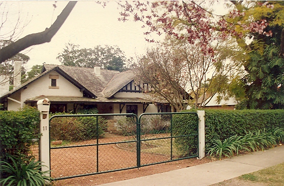 'Kunaware' 11 Malton Road, Beecroft