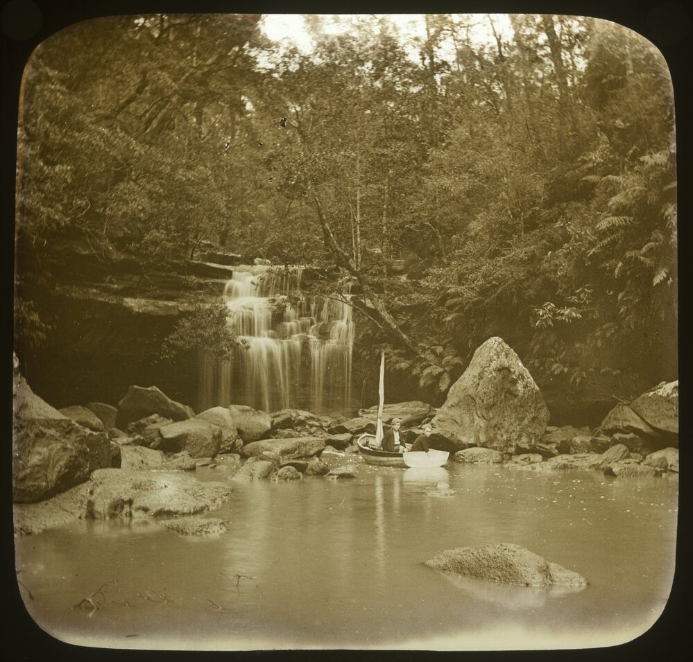 Running water on Berowra Creek