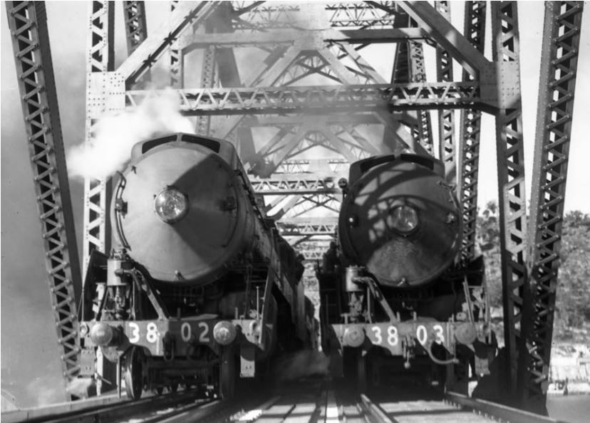 Testing the second Hawkesbury River Railway Bridge