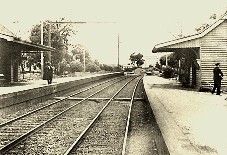 Asquith Railway Station c.1957