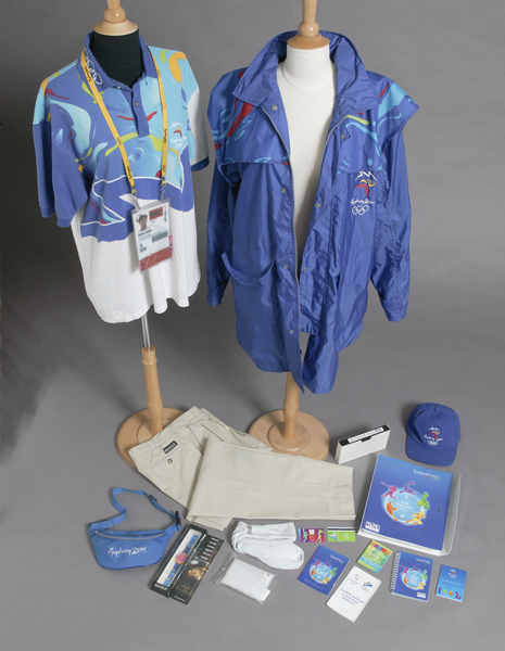 Sydney 2000 Olympic Volunteers uniform and accessories