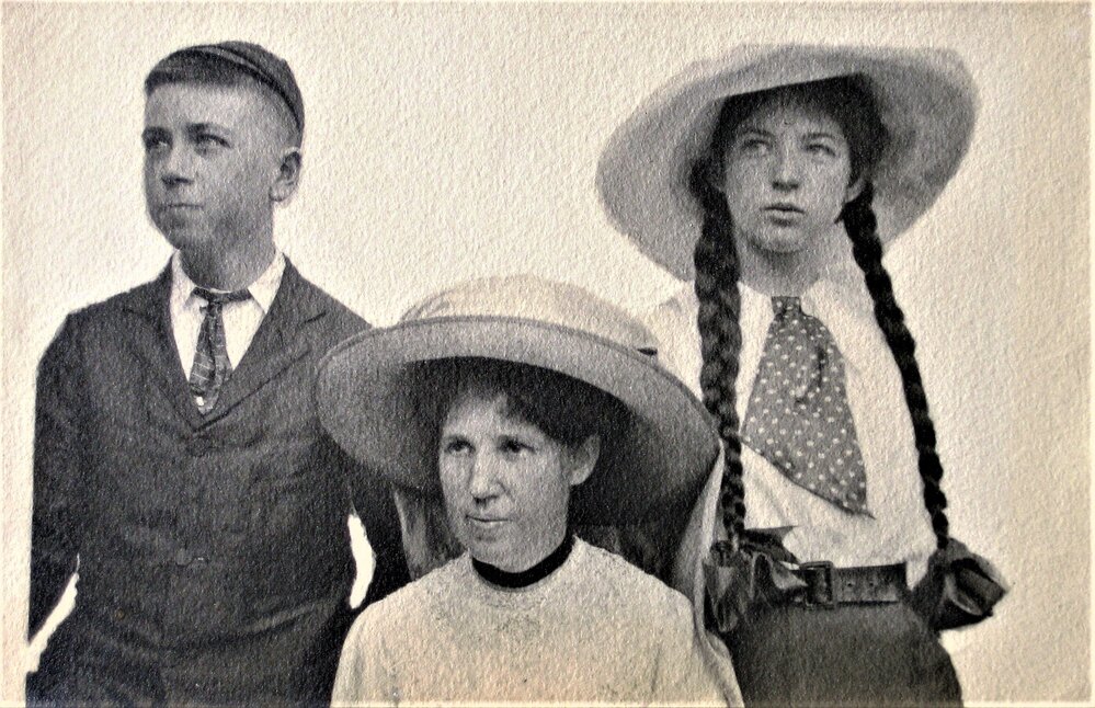 John, Annie and Ellie Wray