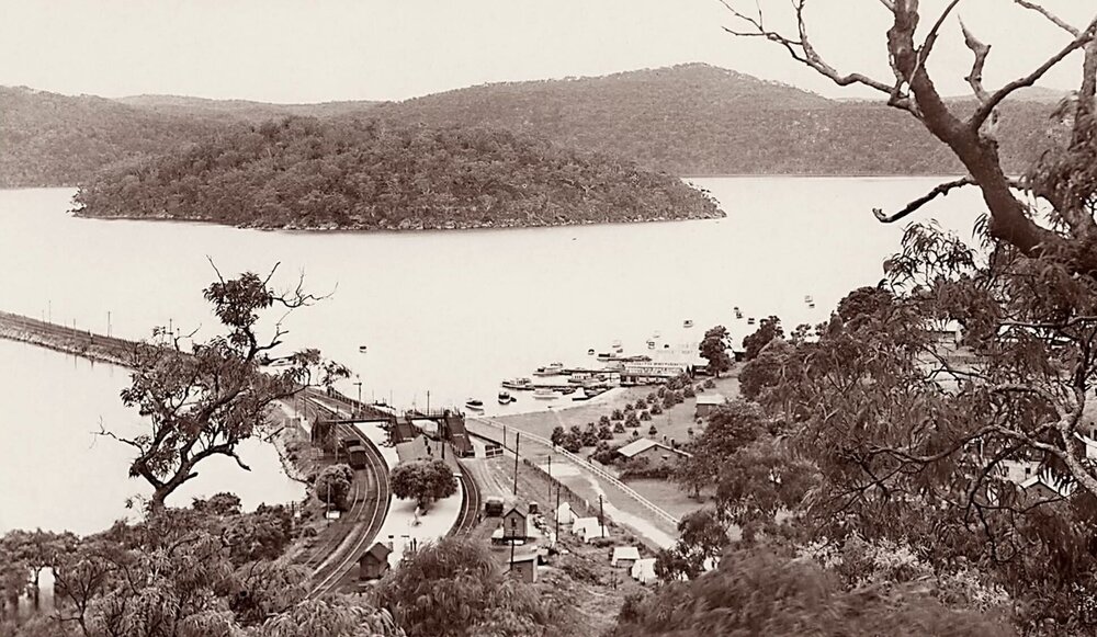 Hawkesbury River Railway Station and Palm Tree Avenue