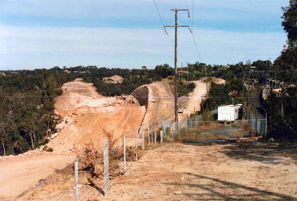 Construction of the Sydney-Newcastle Freeway between Mt Kuring-gai and Berowra