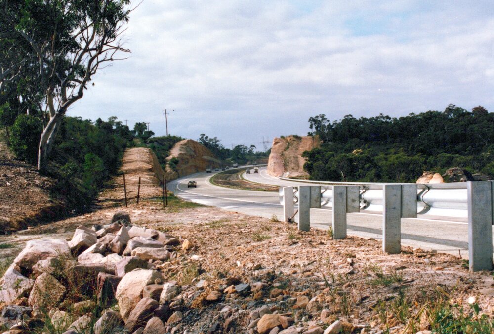 Construction of the Sydney-Newcastle Freeway between Mt Kuring-gai and Berowra