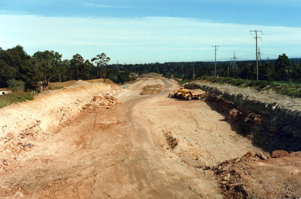Construction of the Sydney-Newcastle Freeway between Mt Kuring-gai and Berowra