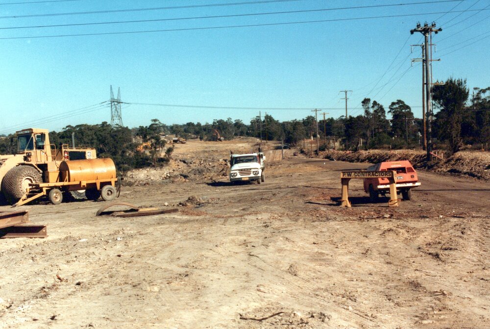 Construction of the Sydney-Newcastle Freeway between Mt Kuring-gai and Berowra