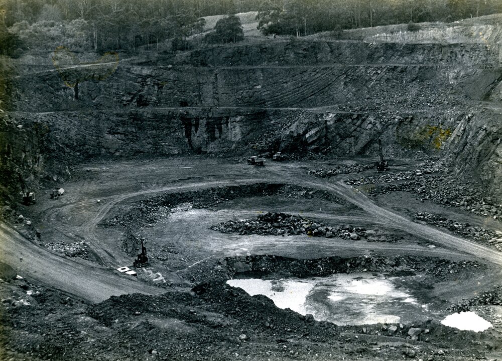 Hornsby Quarry - Hagney collection