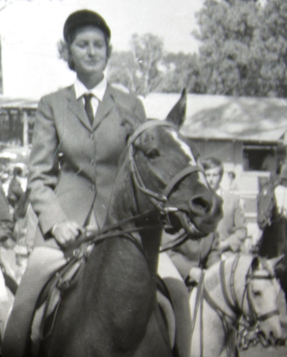 Heather Payne riding Samantha at Castle Hill