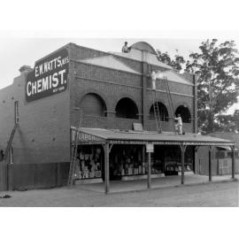 Oxford Street, Epping, showing EW Watts Chemist and Wheeler's Drapery, c. 1910