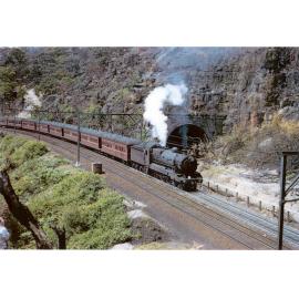Steam train on Cowan Bank