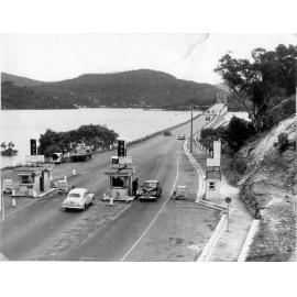 Toll barriers at Mooney Mooney Point, Hawkesbury River Road Bridge