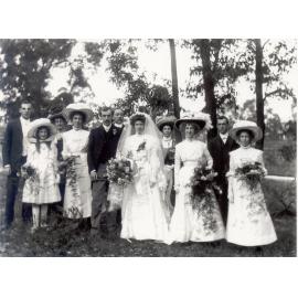 Wedding group at Beecroft Village Green