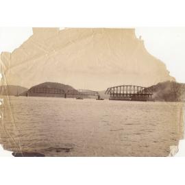 Third span of the First Hawkesbury River Railway Bridge moving into place