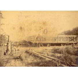 Construction of the Hawkesbury River Railway Bridge: building the pontoon
