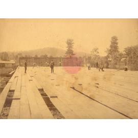 Construction of the Hawkesbury River Railway Bridge: building the pontoon