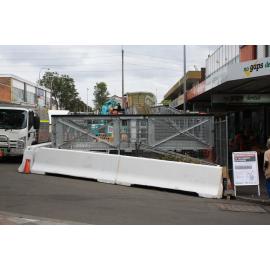 Hornsby footbridge construction