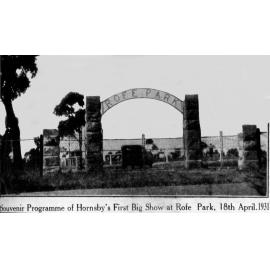 Entrance to Rofe Park, Hornsby Heights, 1931