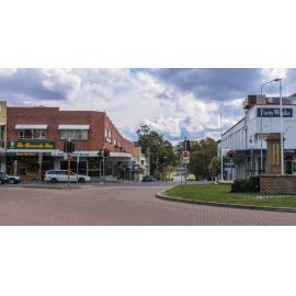 Peats Ferry Road & William Street intersection and Bus interchange exits, 2006