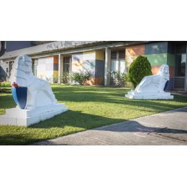Lion statues, Hornsby Ku-Ring-gai Hospital