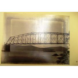 A span in place - First Hawkesbury River Railway Bridge