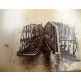 Moving the second span into place on the First Hawkesbury River Railway Bridge 
