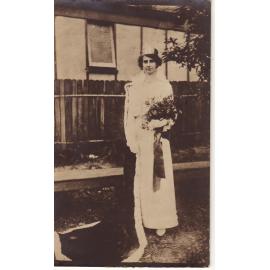 Leila Oliver [nee Wythes]