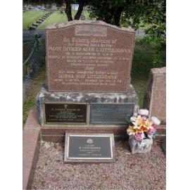 Littlejohns Family headstone
