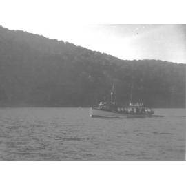 Boating on Berowra Waters