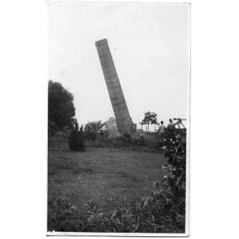 Chimney at Fowler's Pottery coming down - Asquith