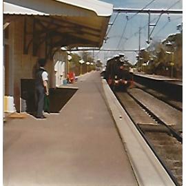 Asquith Railway Station