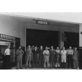 Staff of Butler Bros. Garage, Hornsby