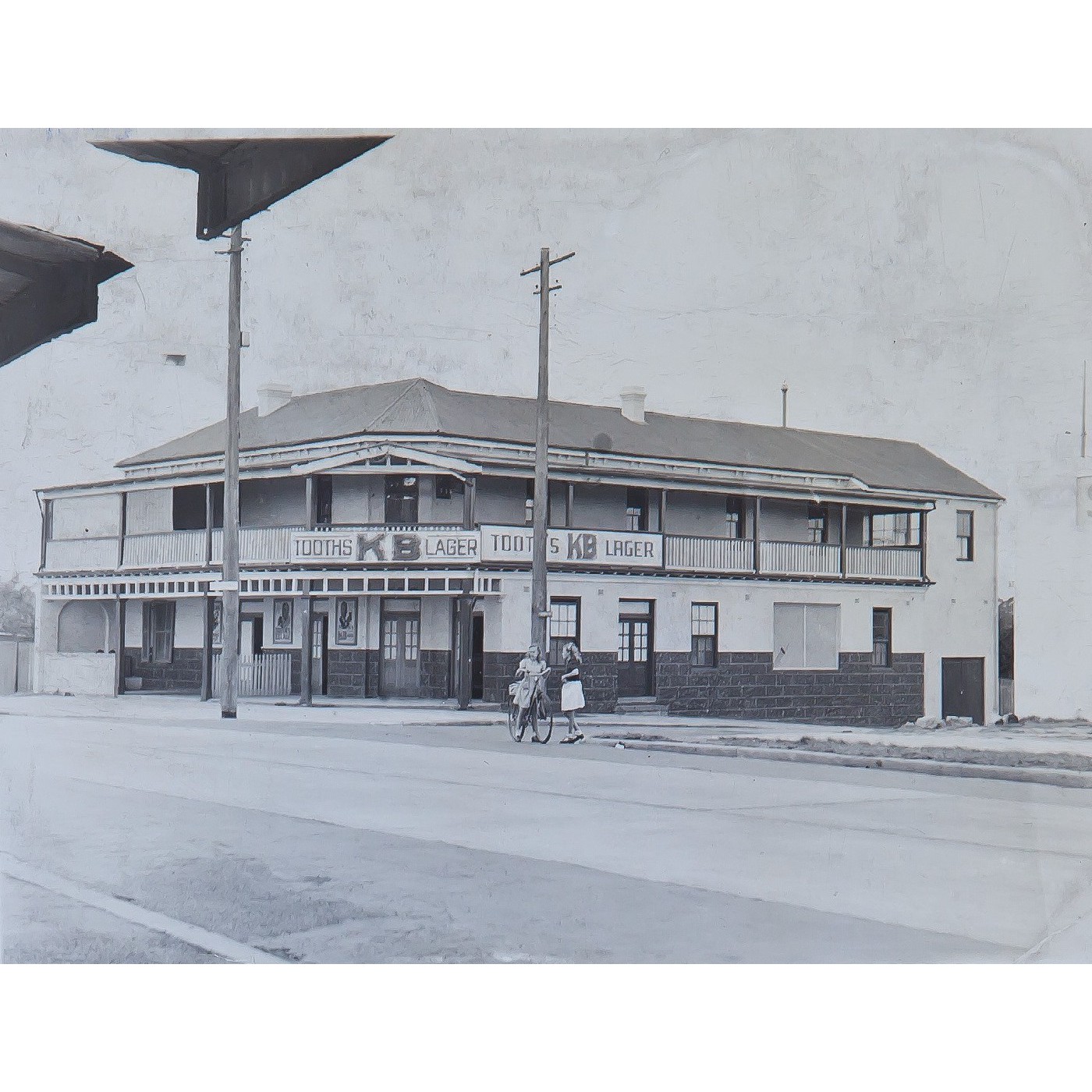 The Hornsby Hotel - Waitara Hotel - The Blue Gum