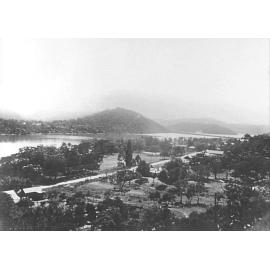 Looking north over Brooklyn and the Hawkesbury River