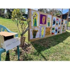 Finalist - Adult - Deborah Noble - Walking art gallery