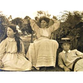 John, Annie and Ellie Wray