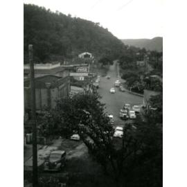 Brooklyn village. Brooklyn Road looking south