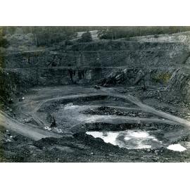 Hornsby Quarry - Hagney collection