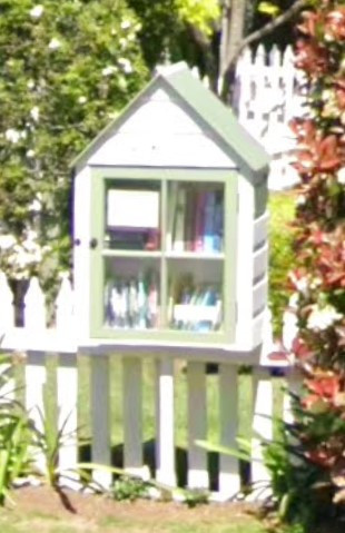 Street Library in Earls Court, Cherrybrook