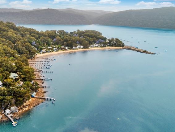 Mareela Reef at the end of Bradley's Beach, Dangar Island.Mareela Reef at the end of Bradley's Beach, Dangar Island.Mareela Reef at the end of Bradley's Beach, Dangar Island.