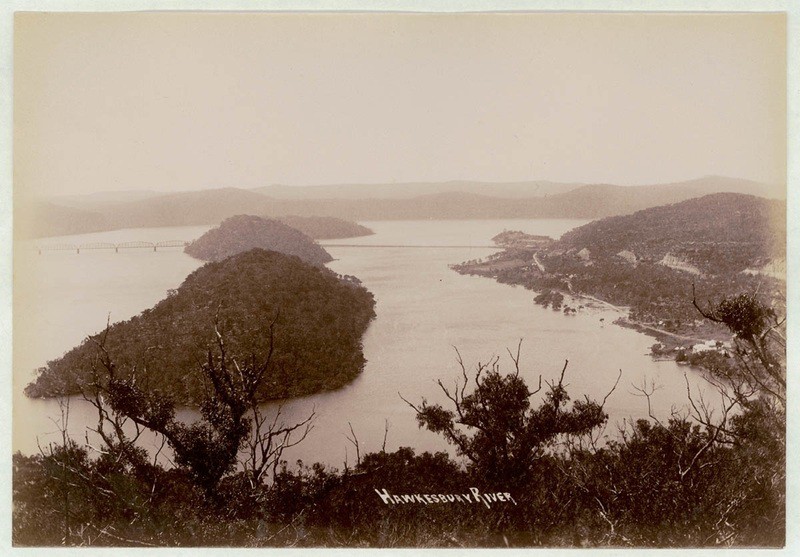 Long Island in the Hawkesbury River c1900-1910.